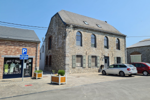 La Commune de Doische recherche des médecins généralistes
